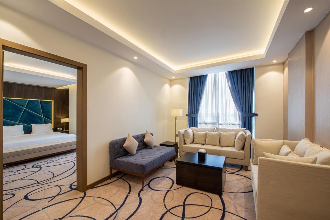 Warwick Riyadh Al Wezarat Kültér fotó